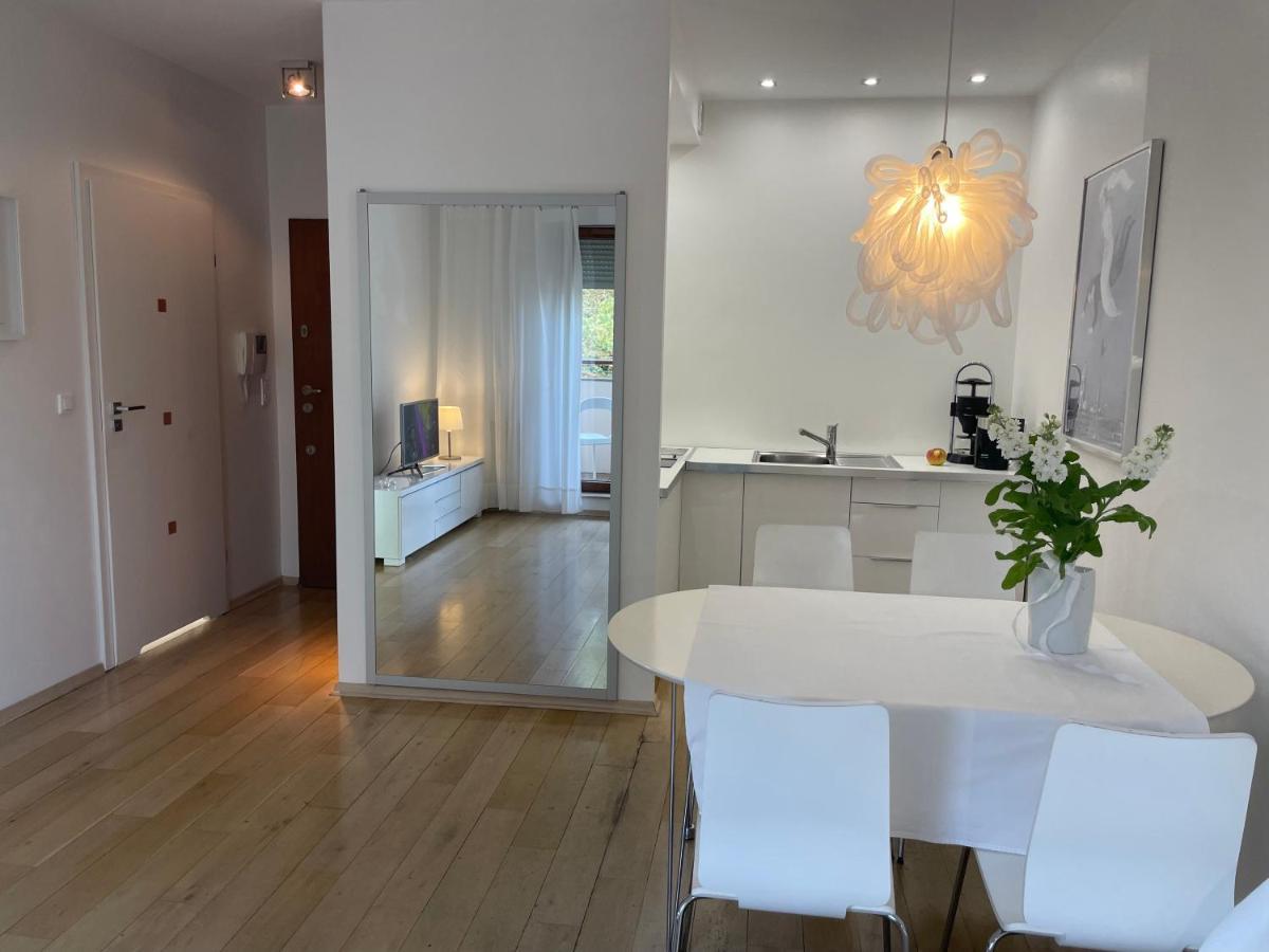 Apartament Przystan W Ustce - 120 M2 - 200 M Od Plazy Mickiewicza 2 Устка Екстер'єр фото
